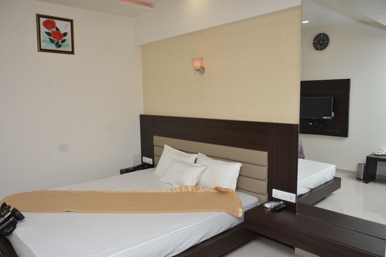 Hotel Darshan Rājula Kültér fotó
